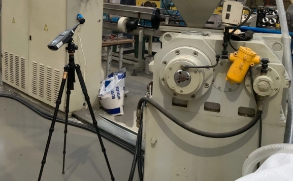 Soluciones de ingeniería acústica y vibratoria aplicadas a los sectores industrial, terciario y residencial