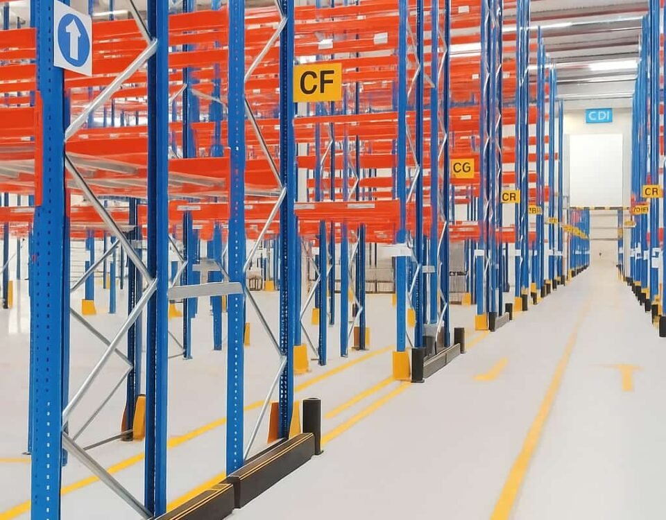 montaje-estaterias-almacen-grupotice (2)